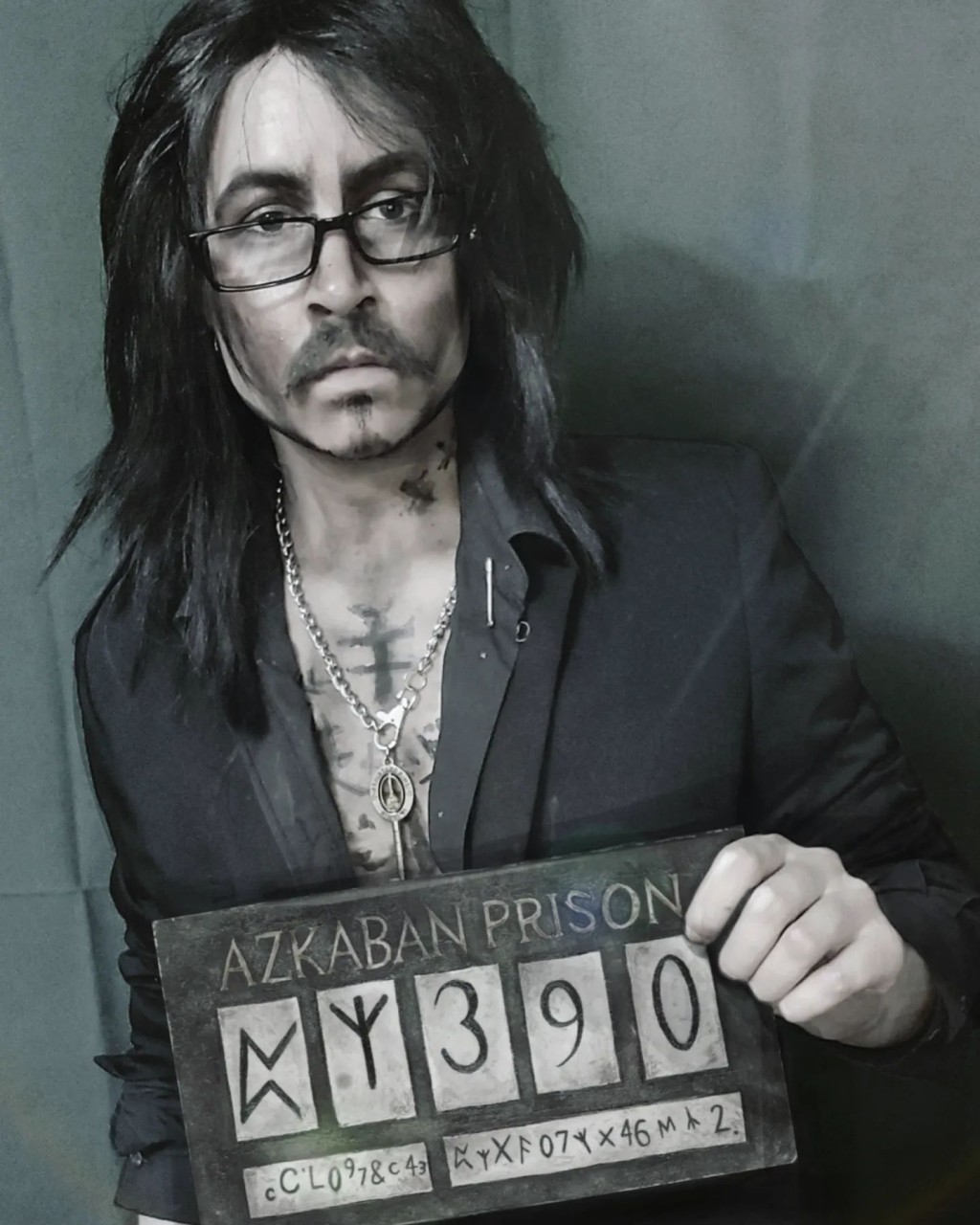 Cosplay on Sirius Blake. Where he was just arrested and sent to Azkaban