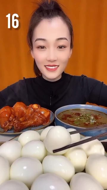 Hey KawaiiEatingAsmr . Welcome to Paysenger! Introduce yourself in a video and tell us more about what kind of things others can request from you.